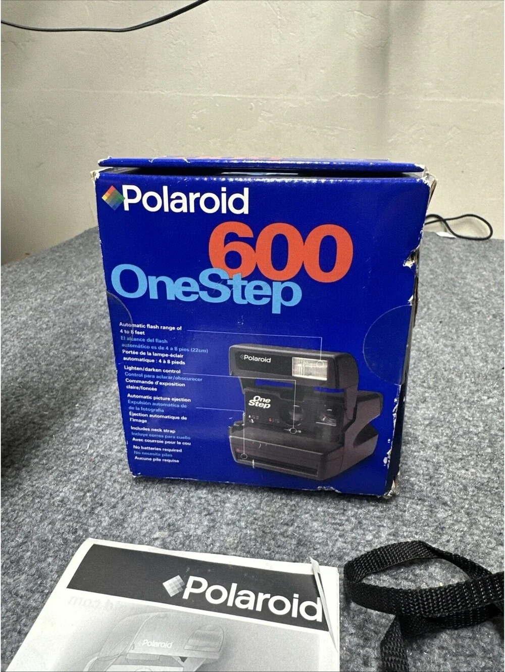 Polaroid OneStep 600 Instant Film Camera ￼open Box Untested